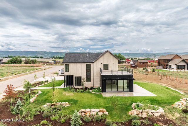 798 Lazy Way, Francis, UT 84036