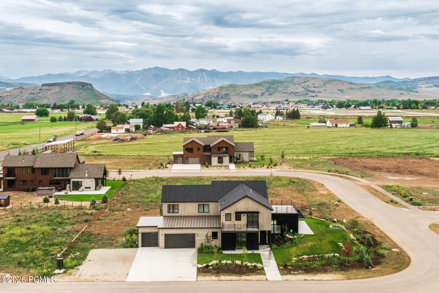 798 Lazy Way, Francis, UT 84036
