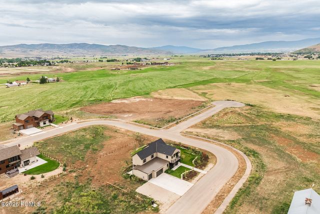 798 Lazy Way, Francis, UT 84036