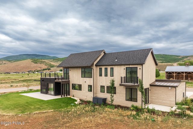 798 Lazy Way, Francis, UT 84036