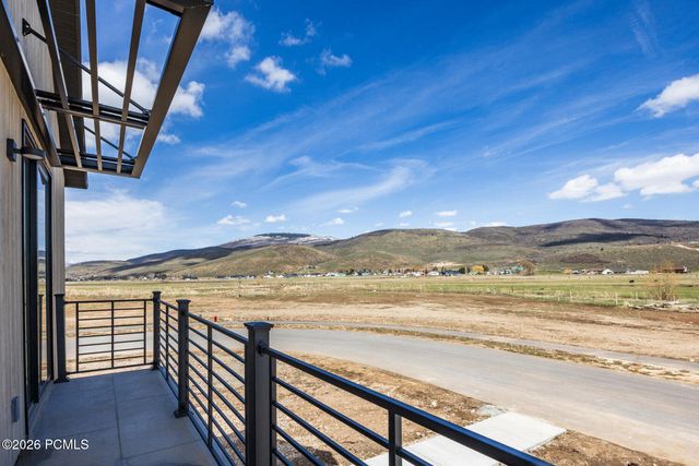 798 Lazy Way, Francis, UT 84036