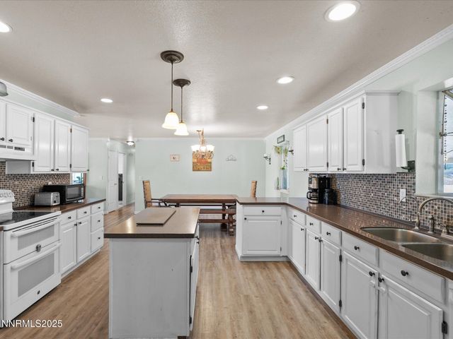 2830 Country Club Drive, Fallon, NV 89406