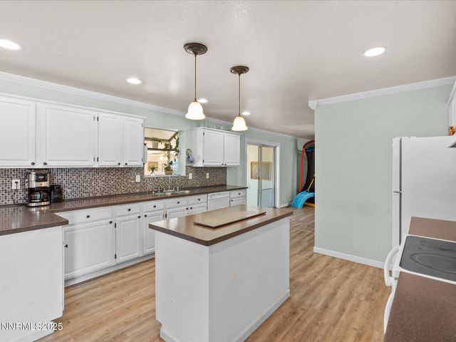 2830 Country Club Drive, Fallon, NV 89406