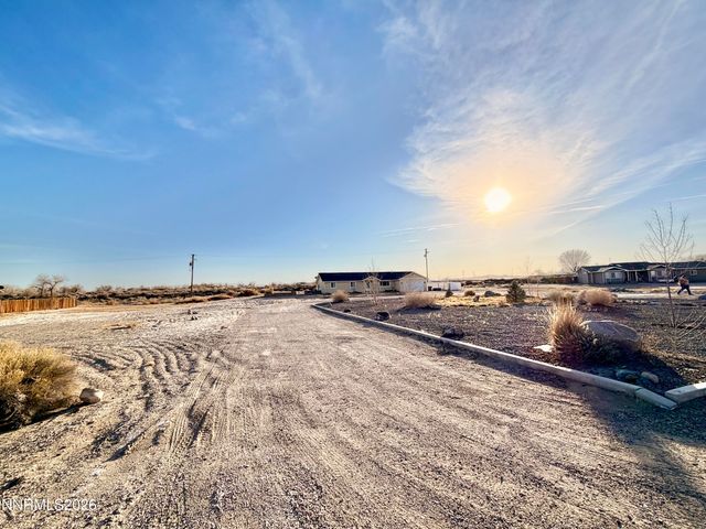 2830 Country Club Drive, Fallon, NV 89406