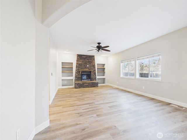 11805 1st Place, Lake Stevens, WA 98258