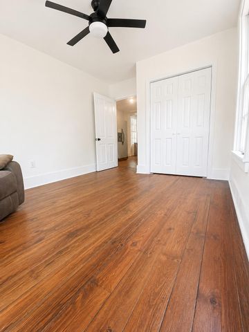 9 John Street B, Charleston, SC 29403