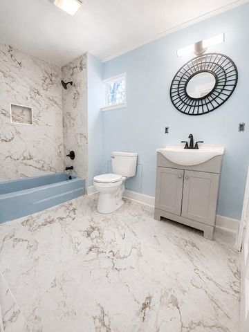 9 John Street B, Charleston, SC 29403