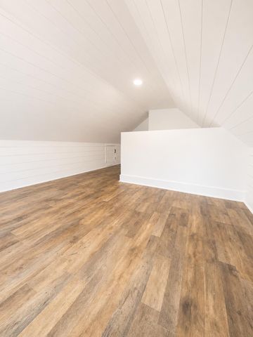 9 John Street B, Charleston, SC 29403