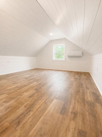 9 John Street B, Charleston, SC 29403