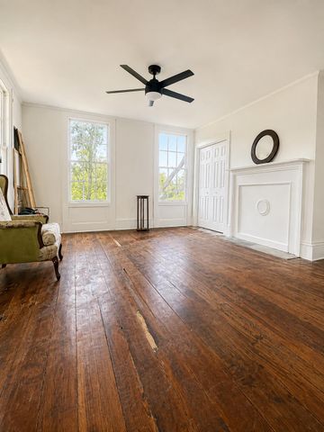 9 John Street B, Charleston, SC 29403