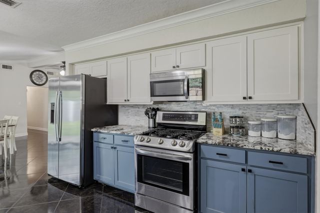 213 Walter St, Longview, TX 74603