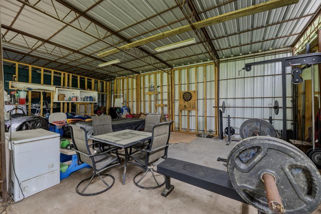 213 Walter St, Longview, TX 74603