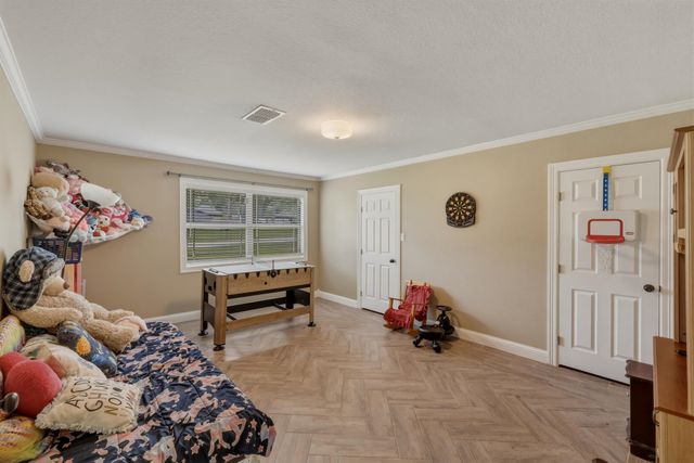 213 Walter St, Longview, TX 74603