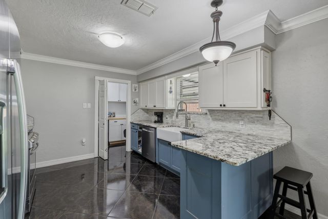 213 Walter St, Longview, TX 74603