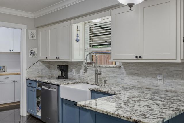 213 Walter St, Longview, TX 74603