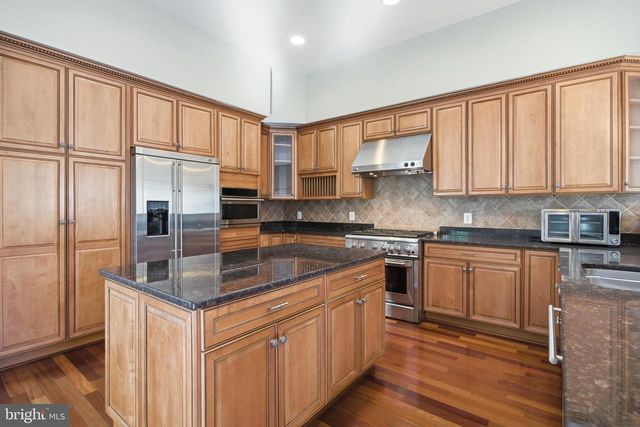 6411 VELLIETY LN, Springfield, VA 22152