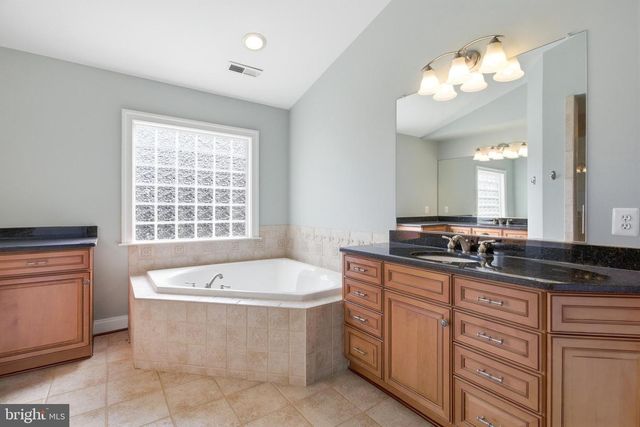 6411 VELLIETY LN, Springfield, VA 22152
