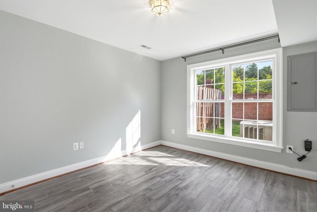 6411 VELLIETY LN, Springfield, VA 22152