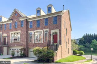 6411 VELLIETY LN, Springfield, VA 22152