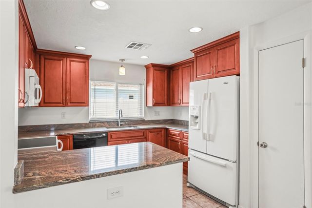 7955 BAYSHORE DRIVE, Seminole, FL 33776