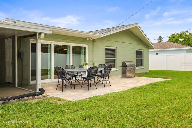 7955 BAYSHORE DRIVE, Seminole, FL 33776