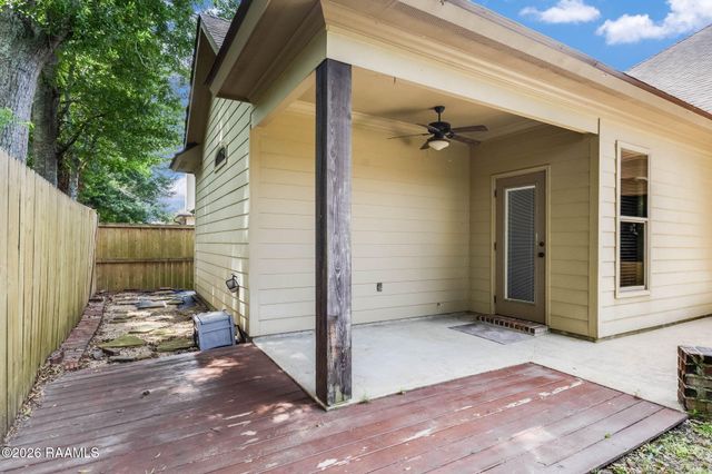 203 Country Park Drive, Youngsville, LA 70592