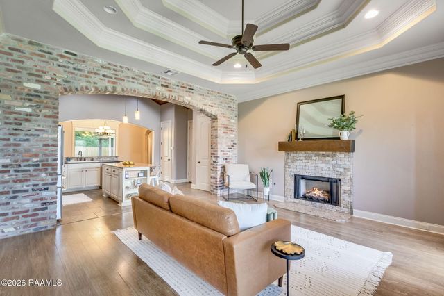 203 Country Park Drive, Youngsville, LA 70592