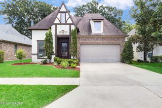 203 Country Park Drive, Youngsville, LA 70592