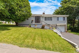 100 Claire Road, Syracuse, NY 13214