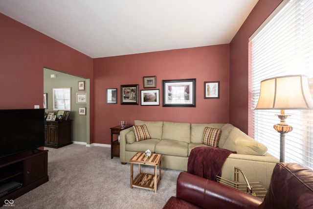 3961 Much Marcle Drive, Zionsville, IN 46077