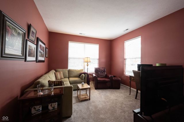 3961 Much Marcle Drive, Zionsville, IN 46077