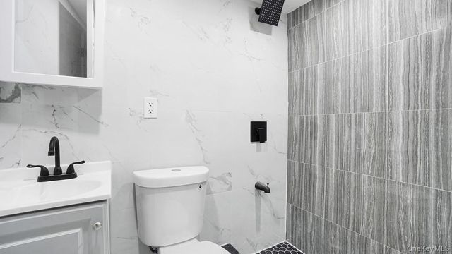 1159 E 224th Street, Bronx, NY 10466