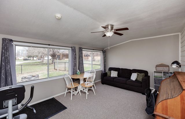 1802 State Street A, Granger, IA 50109