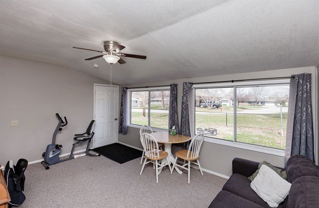 1802 State Street A, Granger, IA 50109