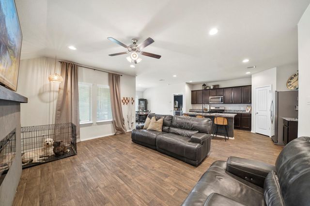 3218 Specklebelly Drive, Baytown, TX 77521