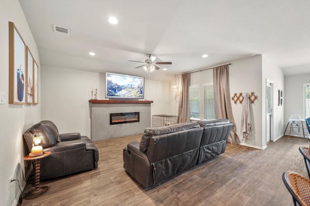 3218 Specklebelly Drive, Baytown, TX 77521