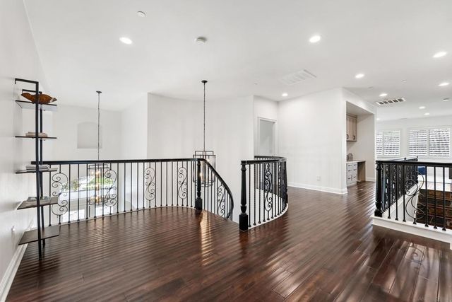 10055 Winecrest Rd, San Diego, CA 92127