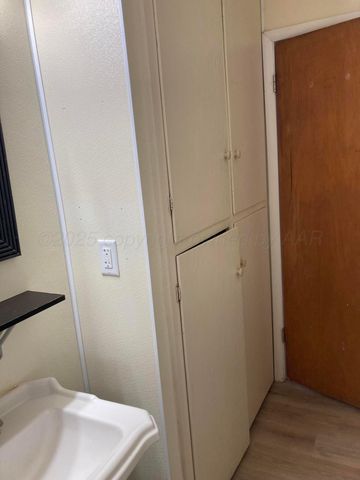 5121 WESTGATE Drive, Amarillo, TX 79106