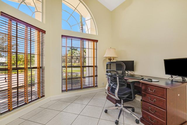 15910 Lindbergh Lane, Wellington, FL 33414