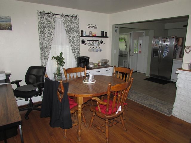 10 Bartlett St, South Hadley, MA 01075