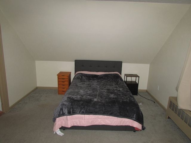 10 Bartlett St, South Hadley, MA 01075