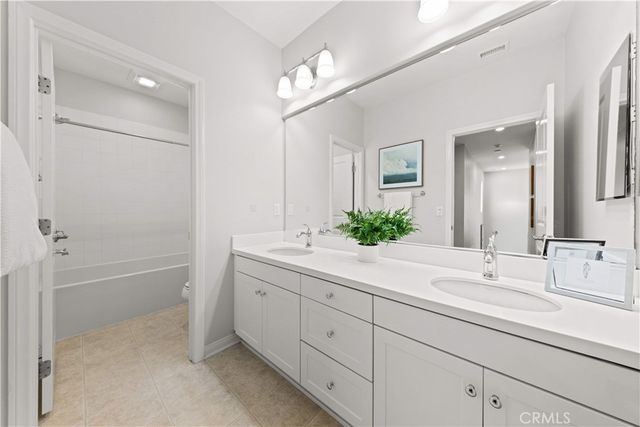 120 Pendant, Irvine, CA 92620