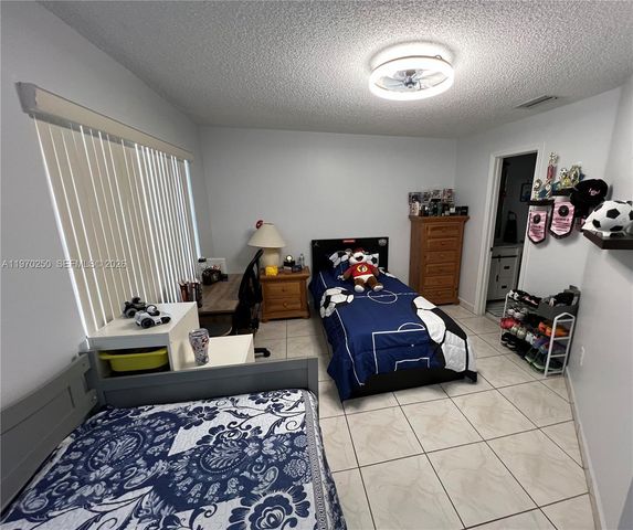 5214 NW 190th Street, Miami Gardens, FL 33055