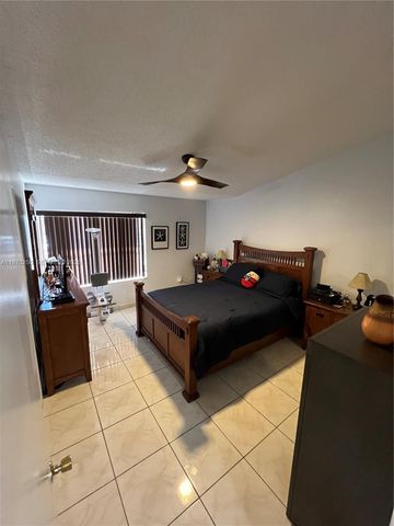 5214 NW 190th Street, Miami Gardens, FL 33055