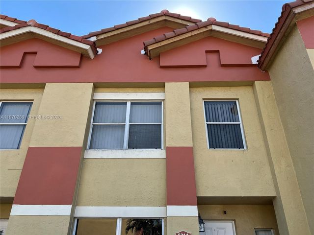 5214 NW 190th Street, Miami Gardens, FL 33055