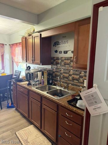 3935 E 176th Street, Cleveland, OH 44128