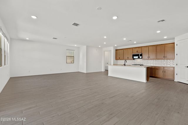 5951 E Benburb Lane, Tucson, AZ 85756