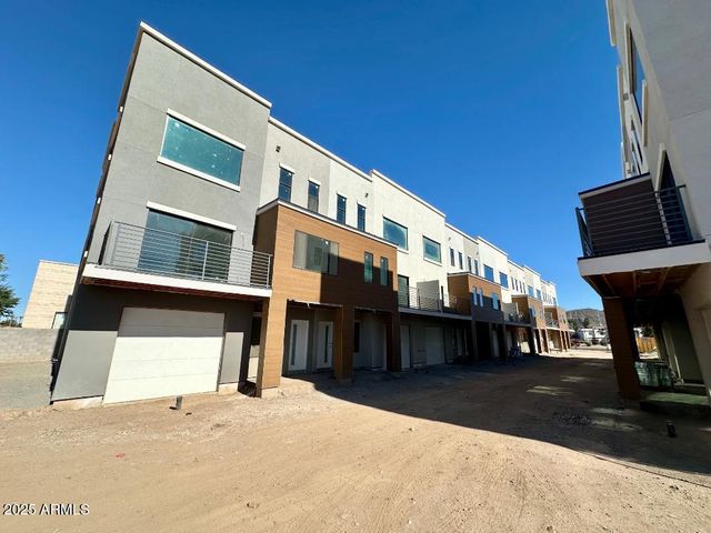 11830 N 28th Drive, Phoenix, AZ 85029