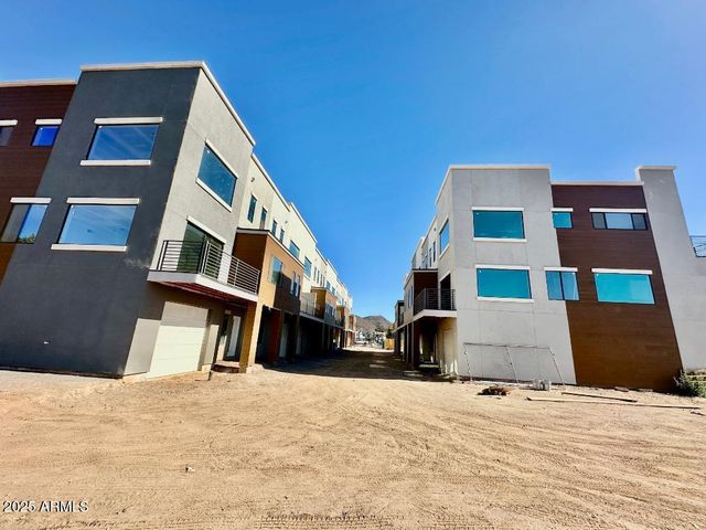 11830 N 28th Drive, Phoenix, AZ 85029