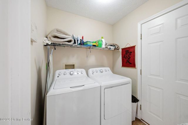 5118 Silverton Ln, Louisville, KY 40241